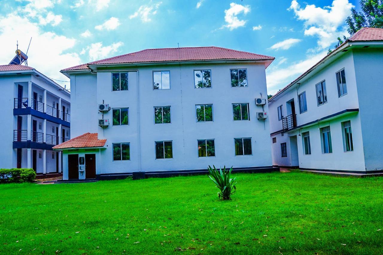 Bilkon Hotel Jinja Exterior photo